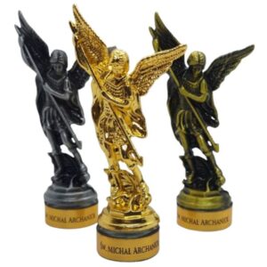 Figurka Michała Archanioła z grawerowaną tabliczką 9cm